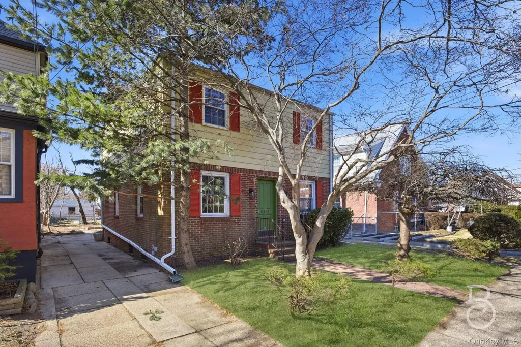 94-11 70th Avenue Forest Hills NY 11375
