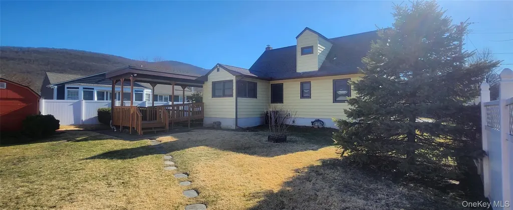 6 Bogardus Road Fishkill NY 12524