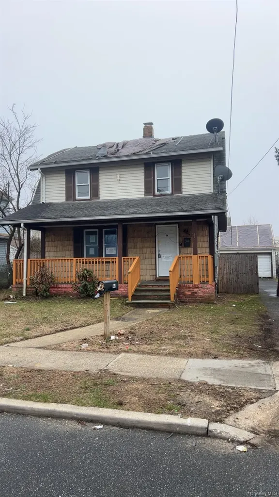 48 Pleasant Avenue Roosevelt NY 11575