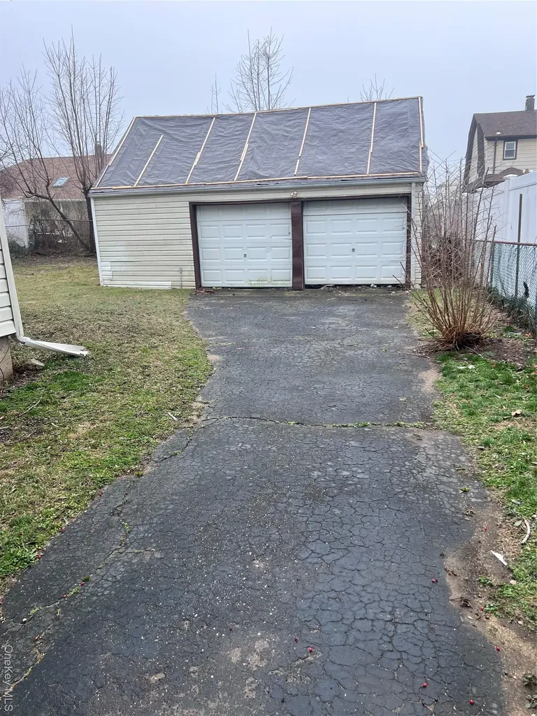 48 Pleasant Avenue Roosevelt NY 11575