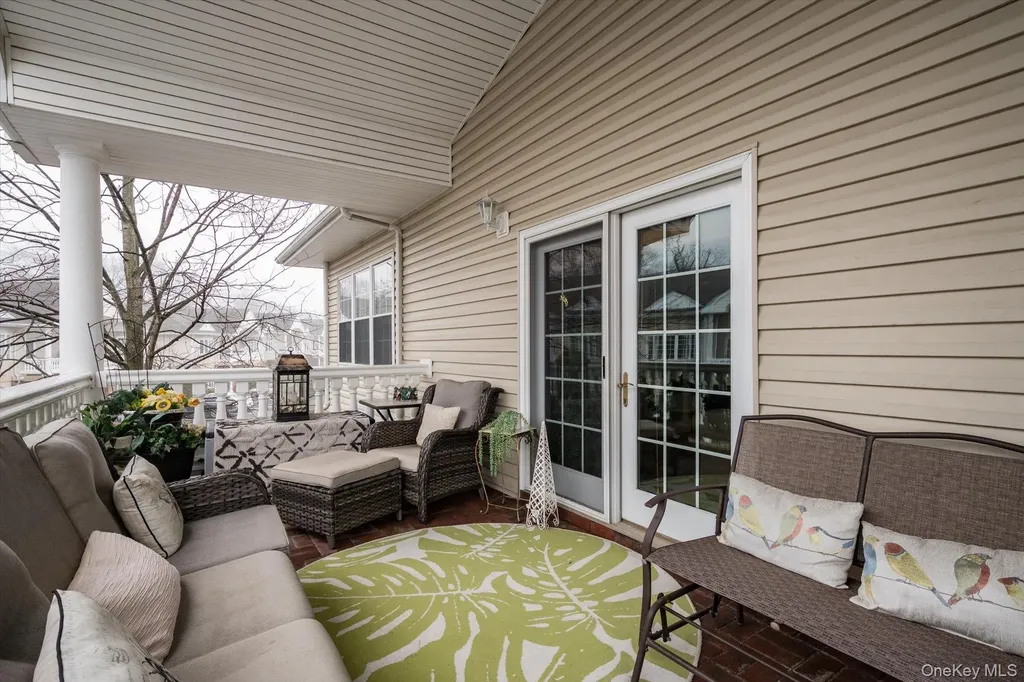 137 Francesca Way Amityville NY 11701