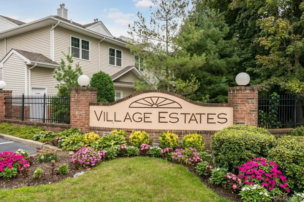 137 Francesca Way Amityville NY 11701