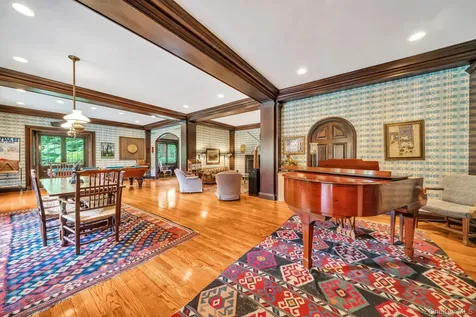 95 Piping Rock Road Locust Valley NY 11560