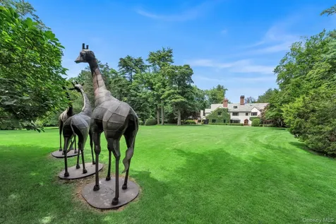 95 Piping Rock Road Locust Valley NY 11560