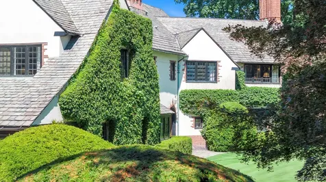 95 Piping Rock Road Locust Valley NY 11560