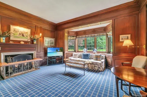 95 Piping Rock Road Locust Valley NY 11560