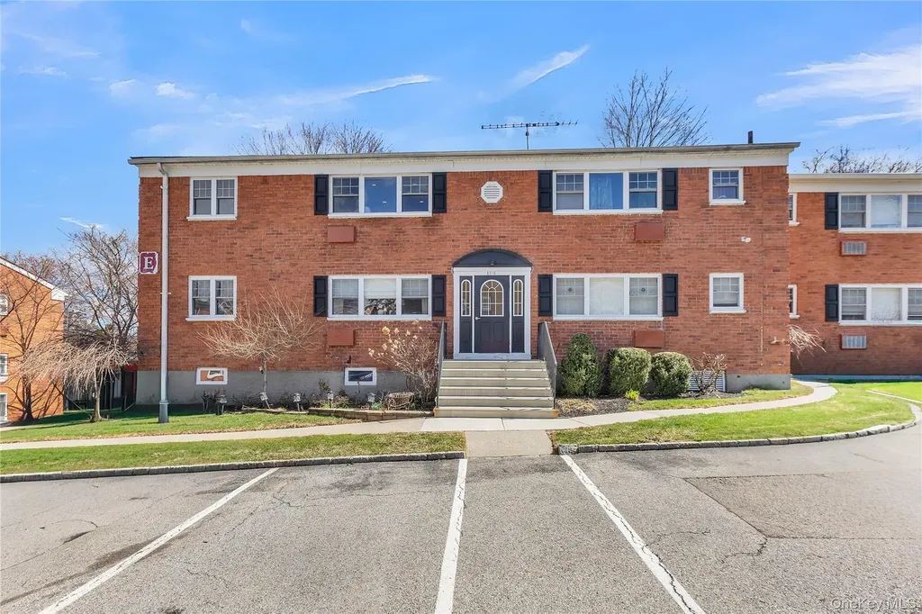 1879 Crompond Road Peekskill NY 10566