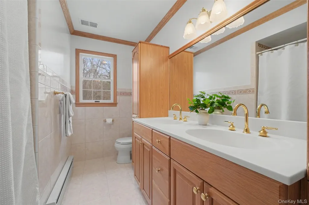 131 Eleanor Drive Mahopac NY 10541