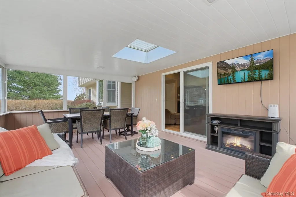 131 Eleanor Drive Mahopac NY 10541