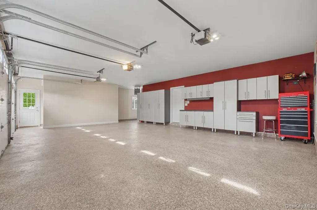 131 Eleanor Drive Mahopac NY 10541