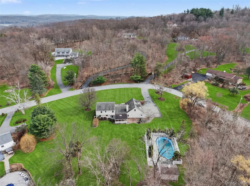 131 Eleanor Drive Mahopac NY 10541