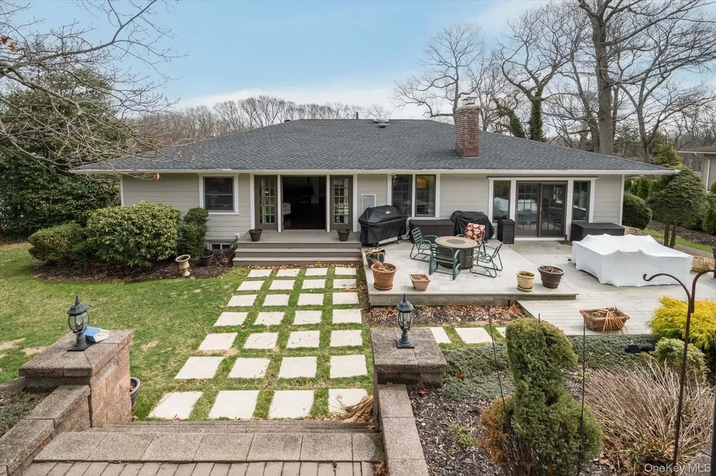 60 Ridge Drive Plainview NY 11803