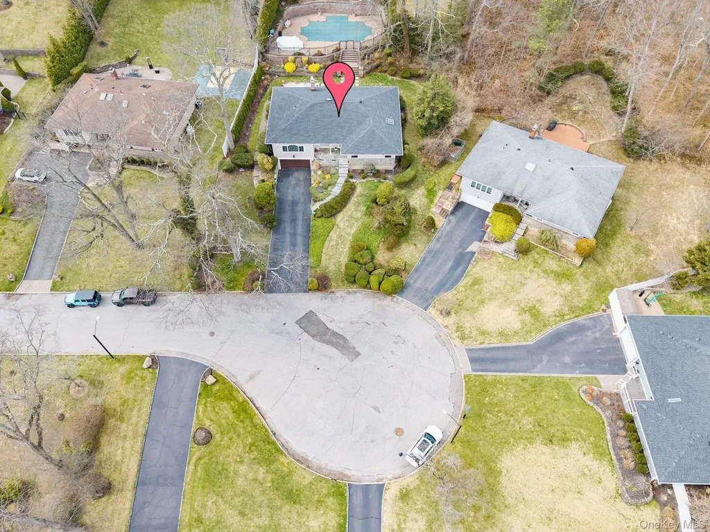 60 Ridge Drive Plainview NY 11803