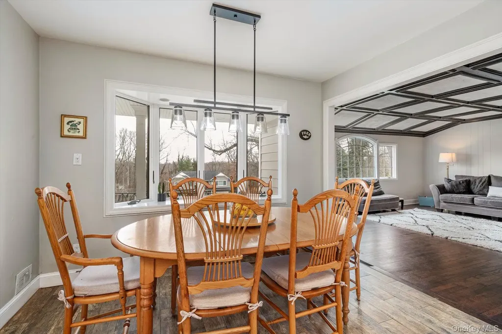 60 Ridge Drive Plainview NY 11803
