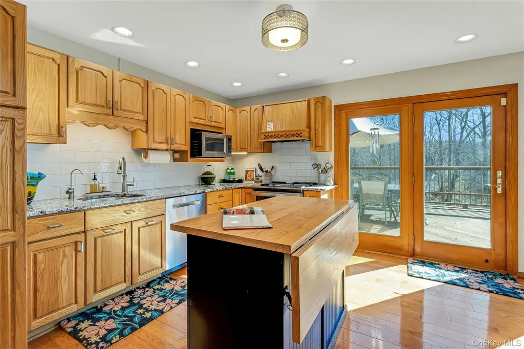 204 Cherry Hill Road Carmel NY 10512