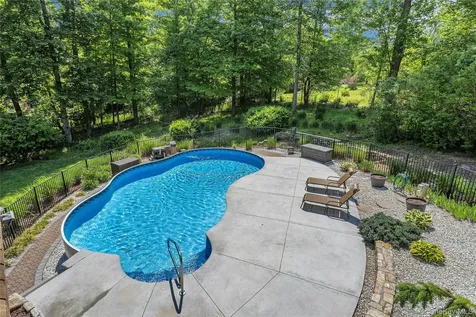 204 Cherry Hill Road Carmel NY 10512