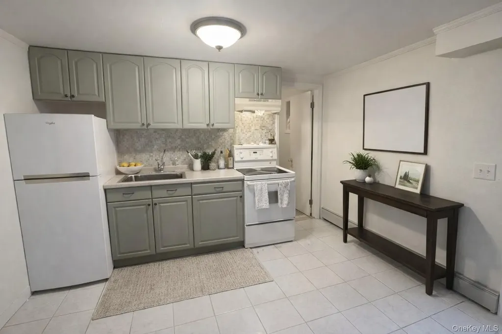 14 Kenneth Avenue Huntington NY 11743