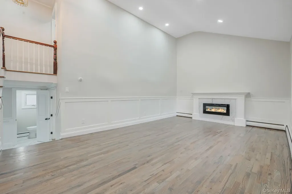 12 Crabapple Lane Commack NY 11725
