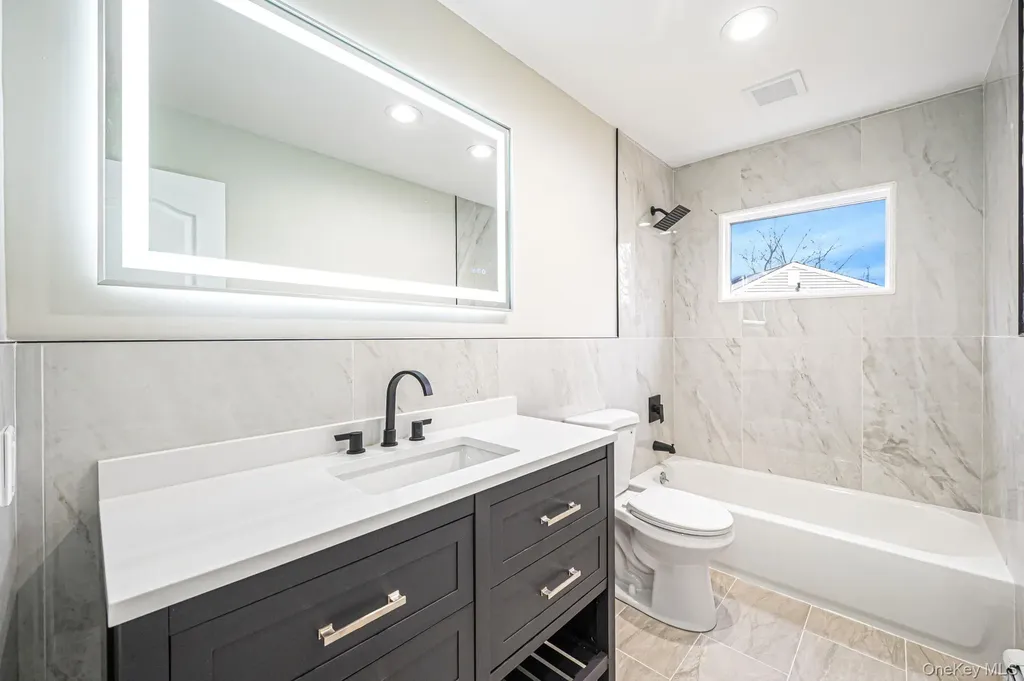 12 Crabapple Lane Commack NY 11725