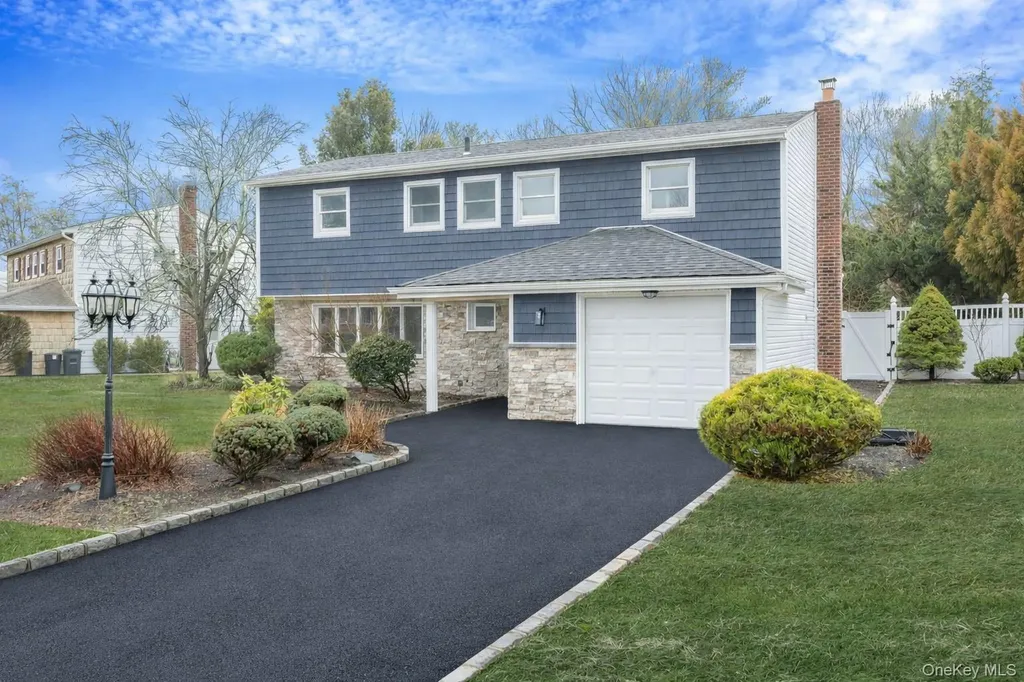 12 Crabapple Lane Commack NY 11725