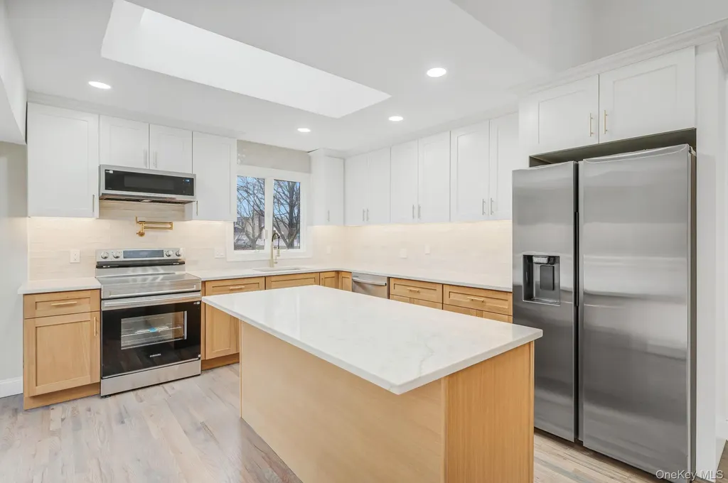 12 Crabapple Lane Commack NY 11725