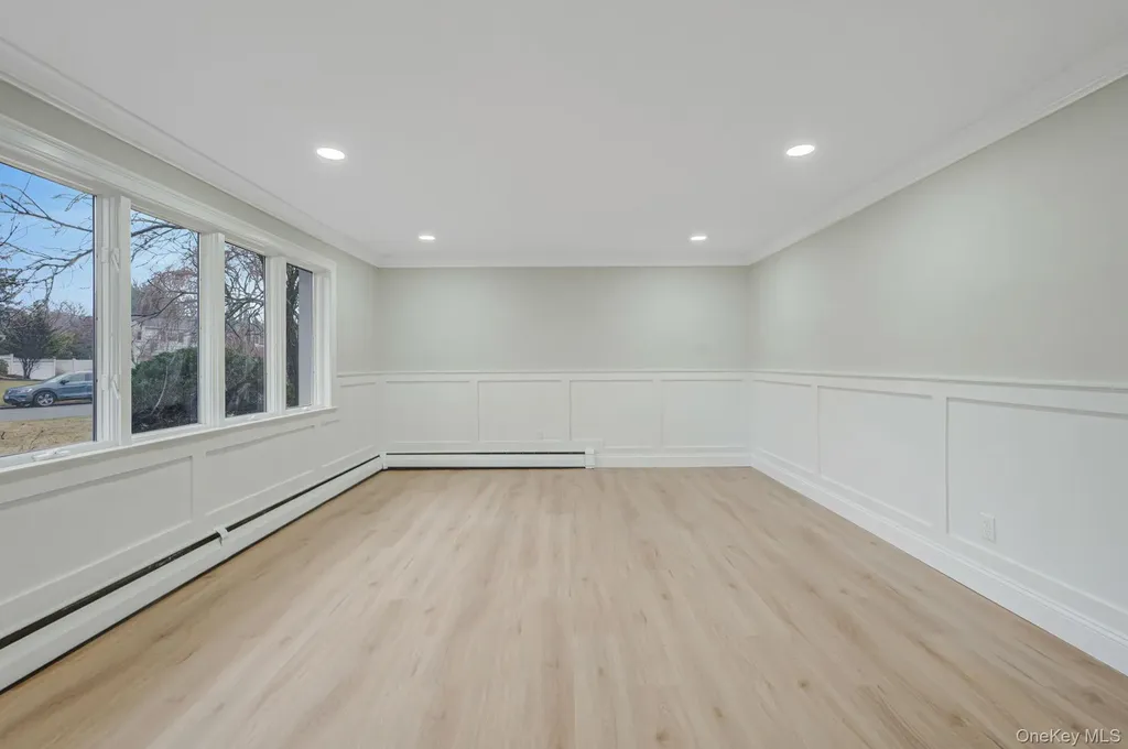 12 Crabapple Lane Commack NY 11725