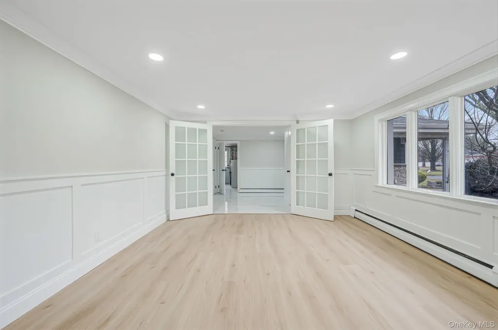 12 Crabapple Lane Commack NY 11725
