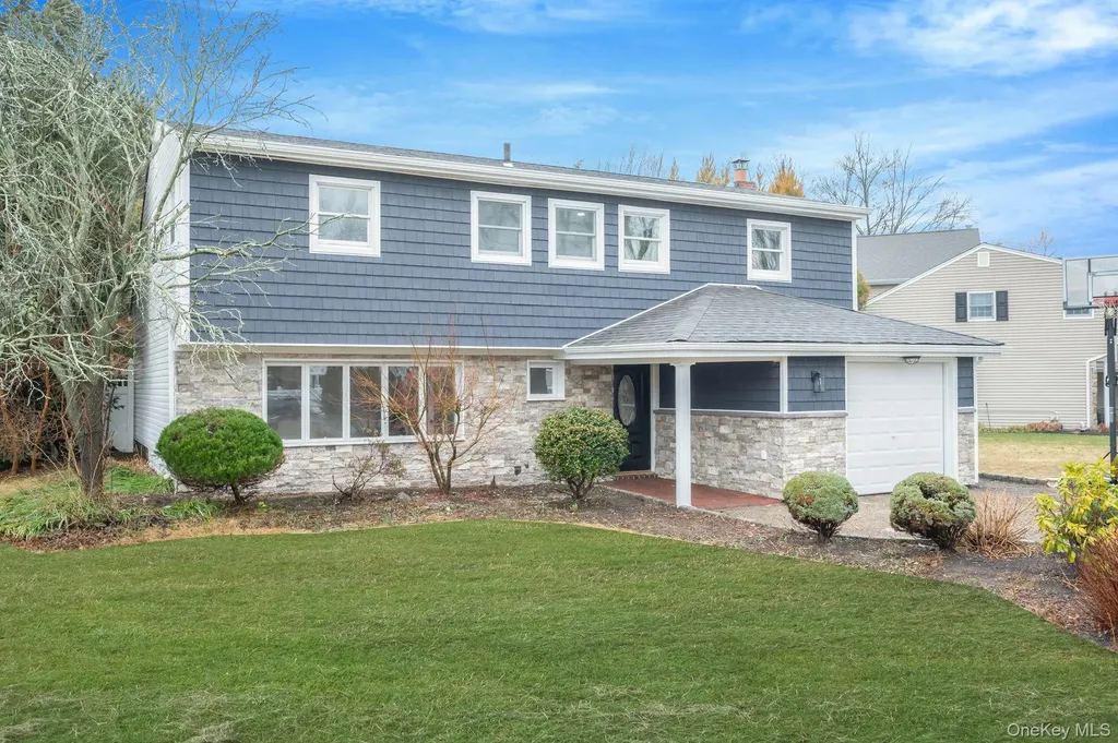 12 Crabapple Lane Commack NY 11725
