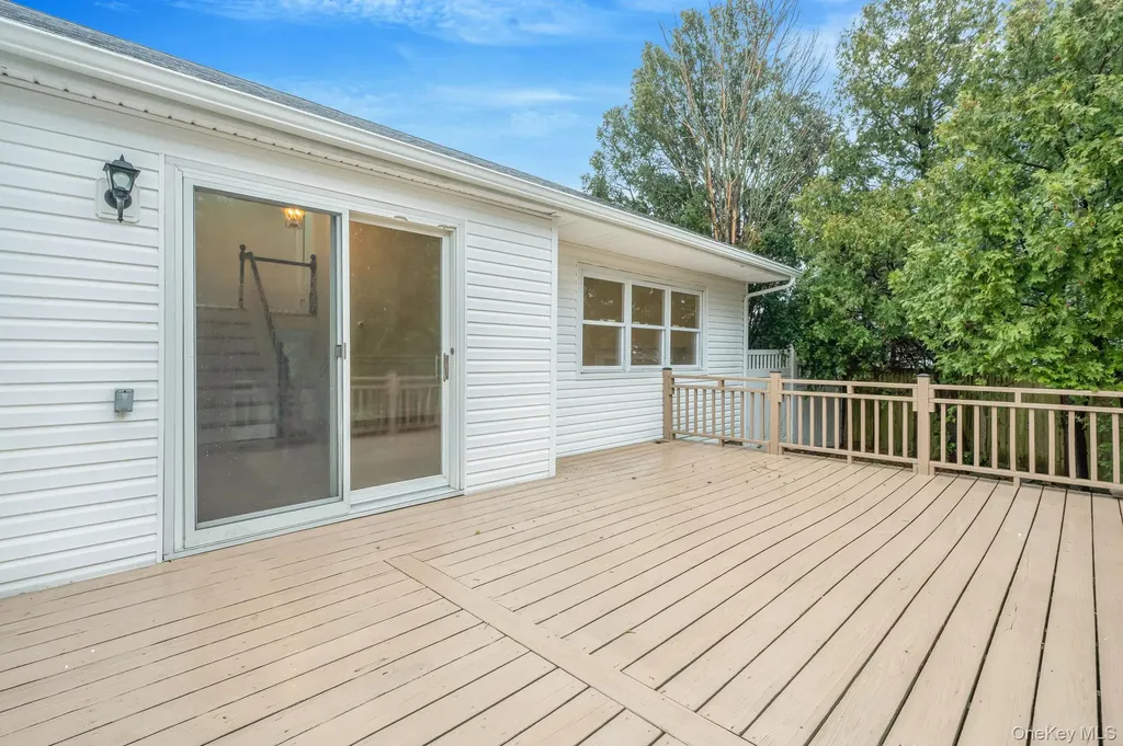 12 Crabapple Lane Commack NY 11725