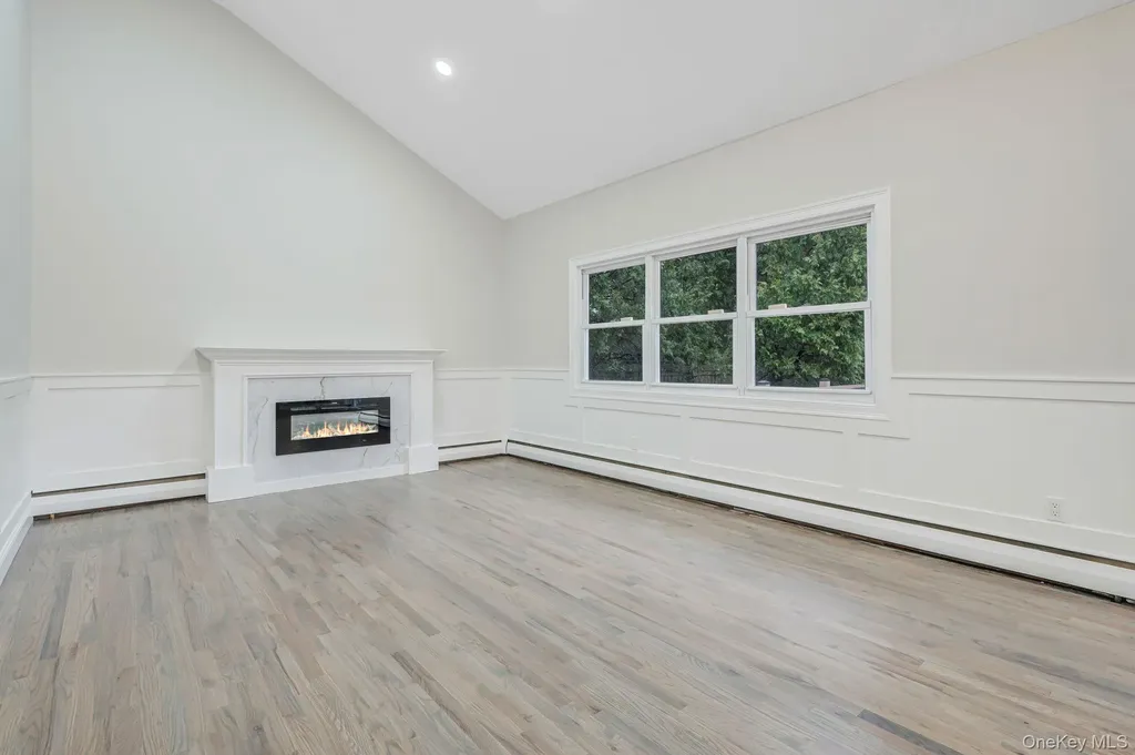 12 Crabapple Lane Commack NY 11725