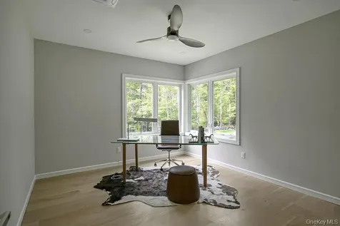 30 Narrow Road Kingston NY 12401