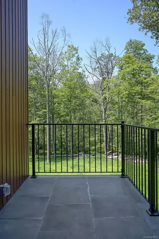 30 Narrow Road Kingston NY 12401