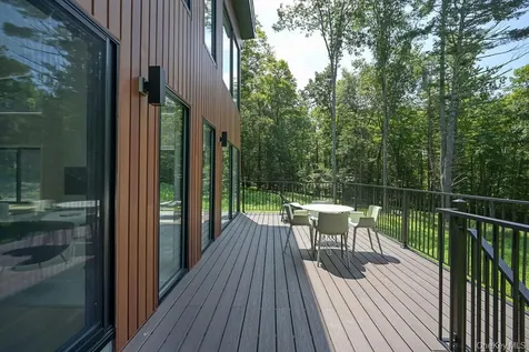30 Narrow Road Kingston NY 12401