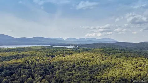 30 Narrow Road Kingston NY 12401