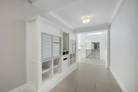 1 Stoneleigh Plaza Bronxville NY 10708