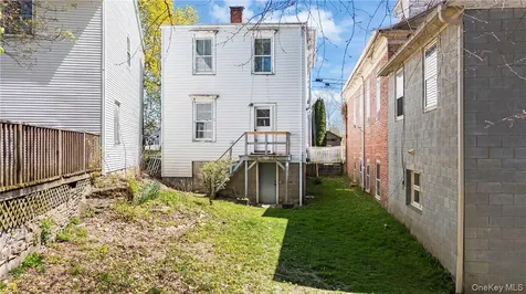 20 N Franklin Street Athens NY 12015
