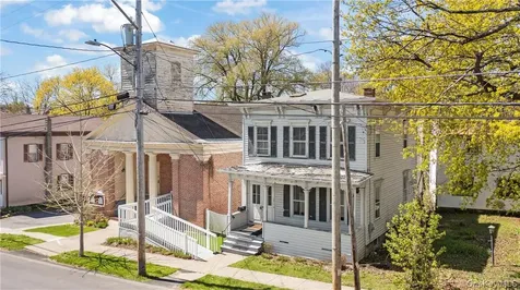20 N Franklin Street Athens NY 12015