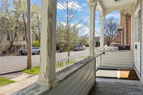 20 N Franklin Street Athens NY 12015