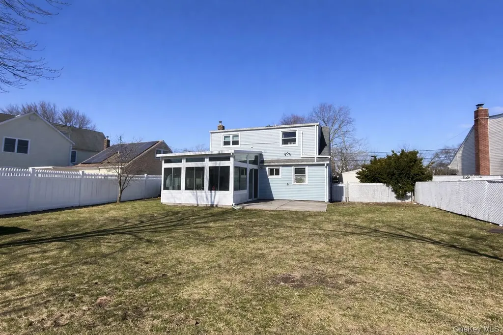 93 Birch Avenue E Farmingdale NY 11735