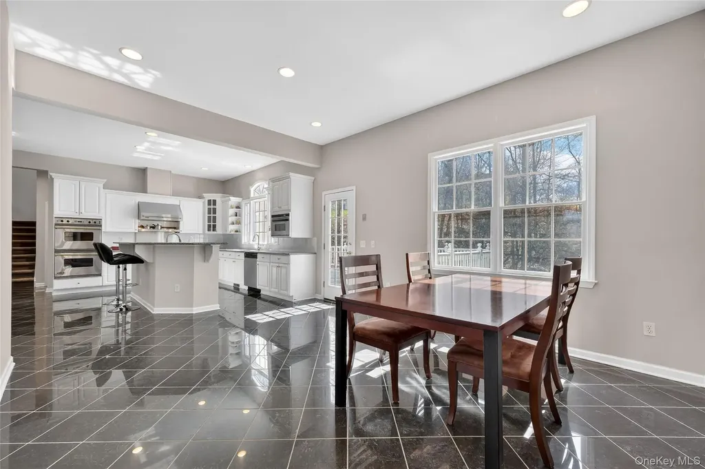 19 Parkview Circle Carmel NY 10512
