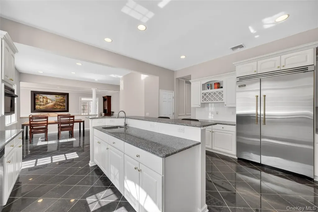19 Parkview Circle Carmel NY 10512