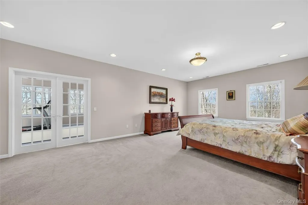 19 Parkview Circle Carmel NY 10512