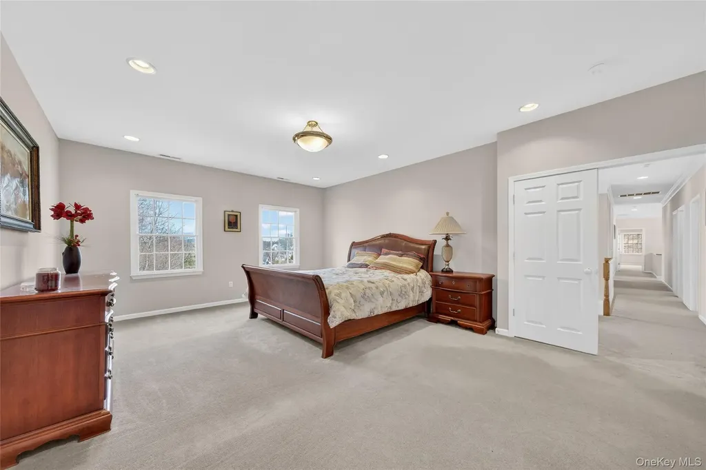 19 Parkview Circle Carmel NY 10512