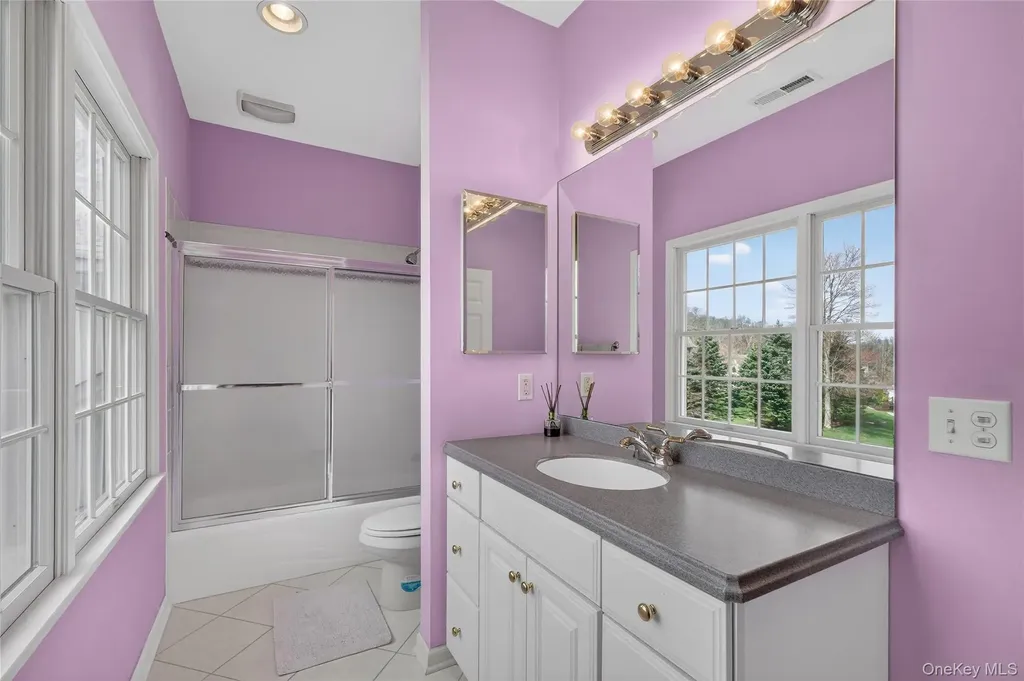 19 Parkview Circle Carmel NY 10512
