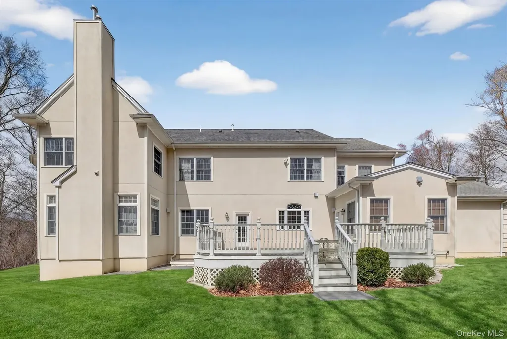 19 Parkview Circle Carmel NY 10512