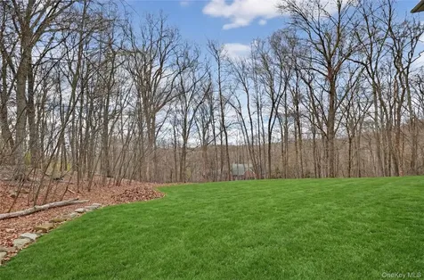 19 Parkview Circle Carmel NY 10512