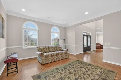 19 Parkview Circle Carmel NY 10512