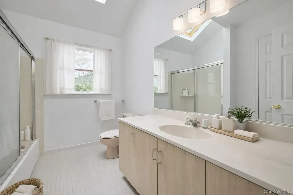 30 Ashford Drive Bohemia NY 11716