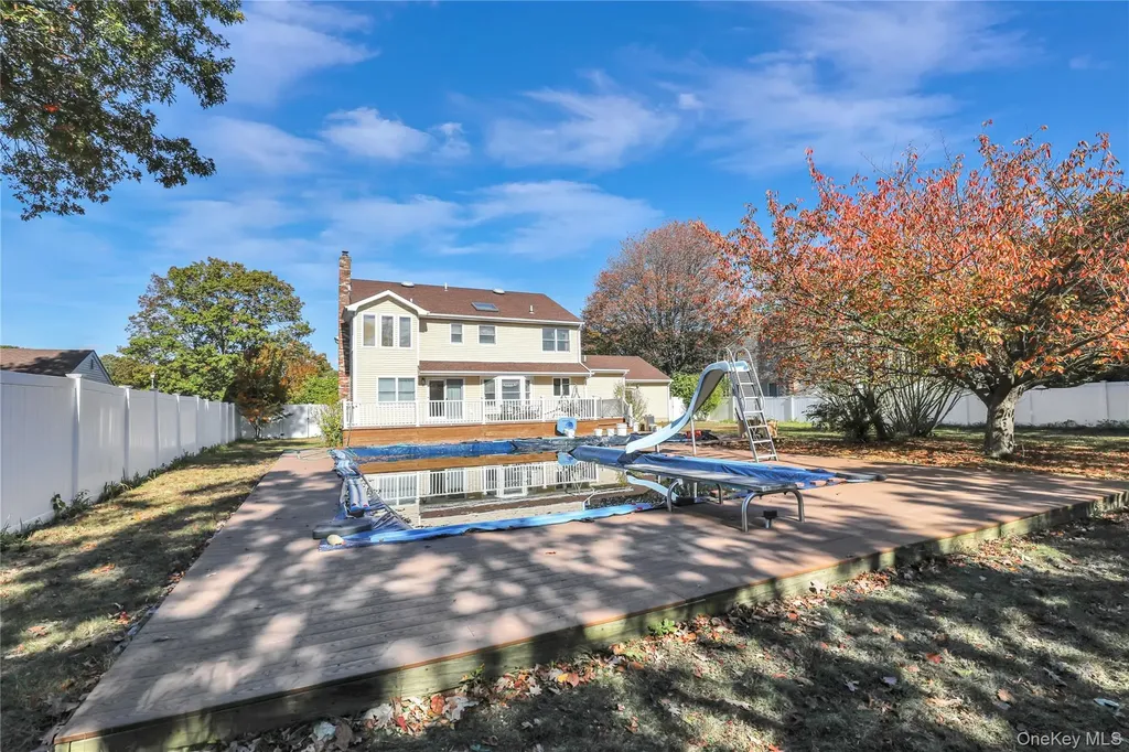 30 Ashford Drive Bohemia NY 11716