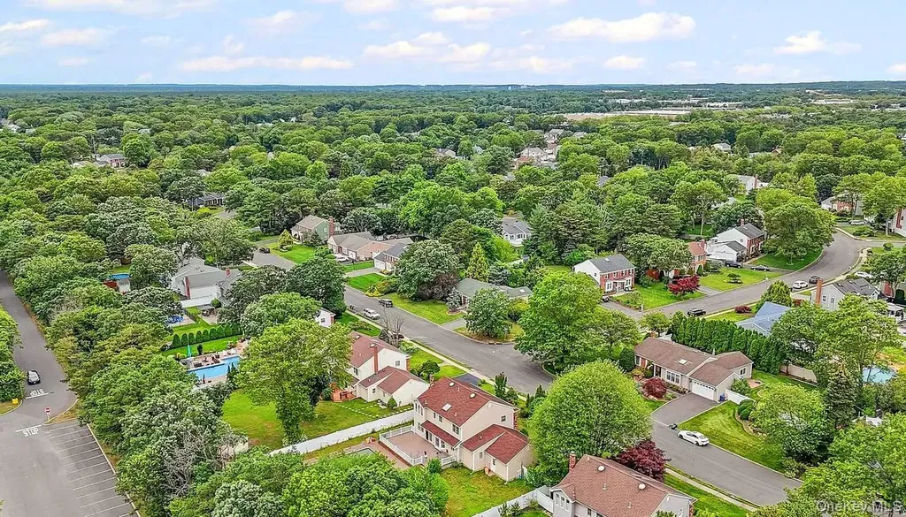 30 Ashford Drive Bohemia NY 11716